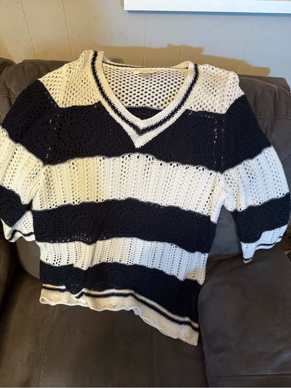 Striped V-Neck Knit Sweater in Navy and White